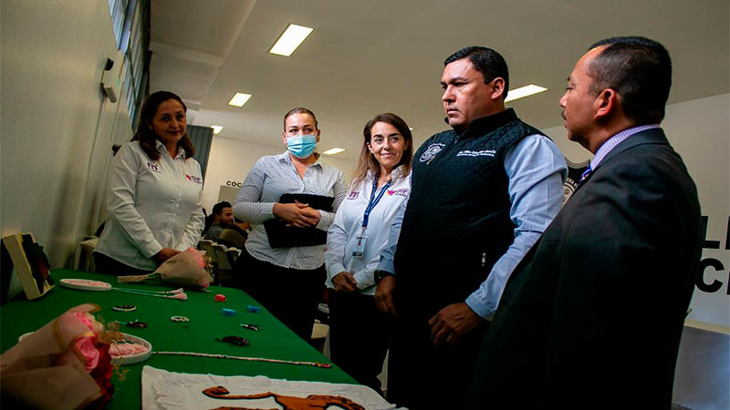 Jóvenes en proceso de internamiento aprenden oficios para reintegrarse a la sociedad