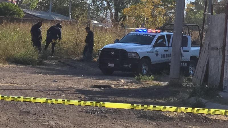 Hallan cadáver en Fraccionamiento Valle Dorado de Zamora, Michoacán 